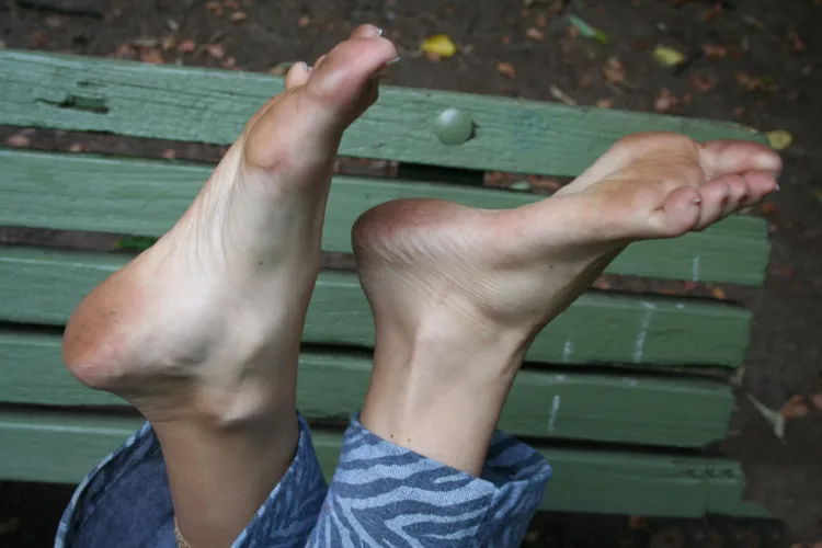 Feet Fresh From Sandals, Courtesy of /r/GardenFeetGirls