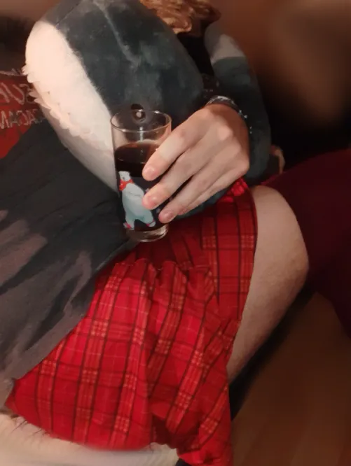 Hai sagt Prost! zu allen singles nach Valentinstag :3