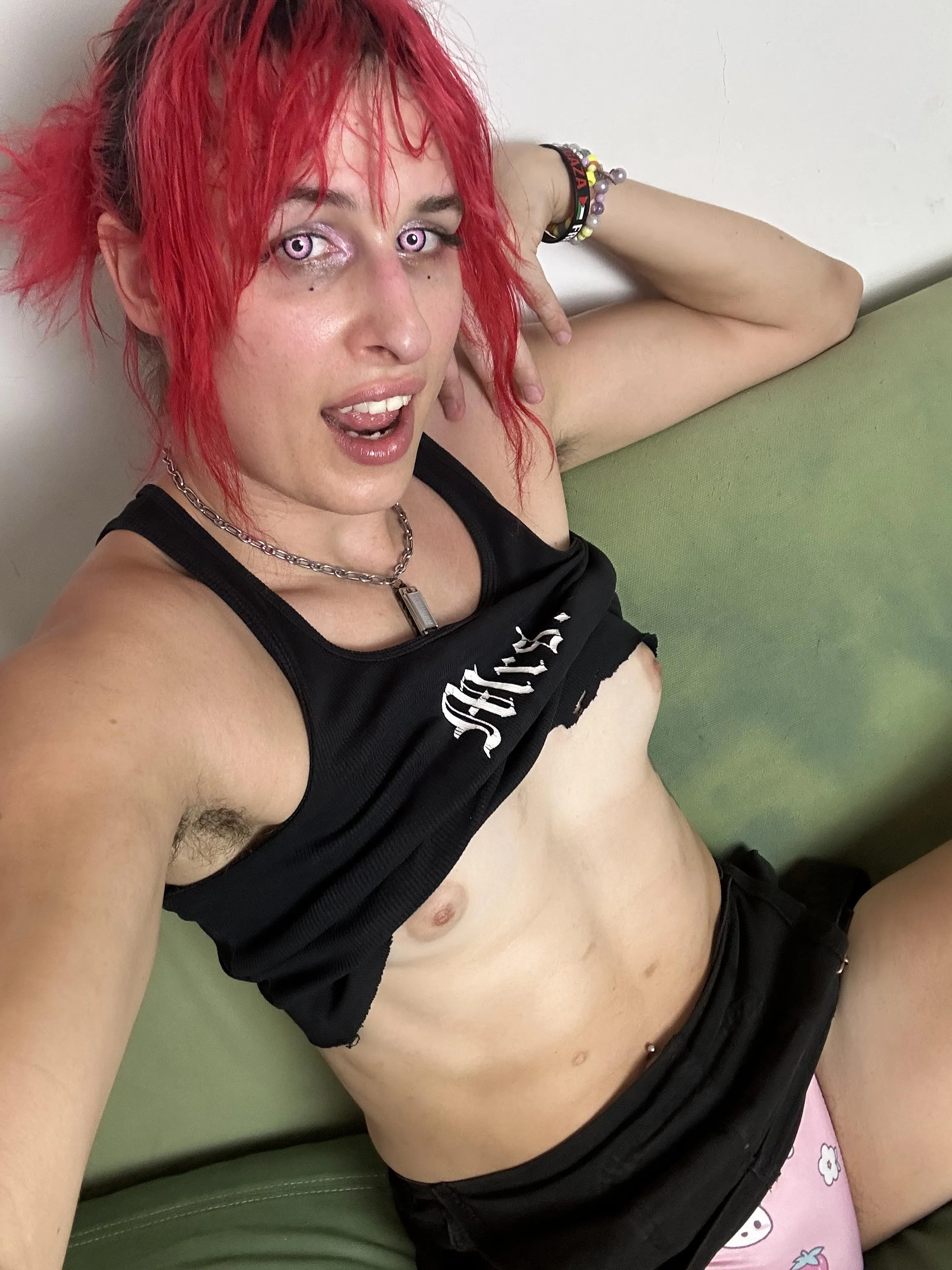 I date only people with DID so I can fuck the system