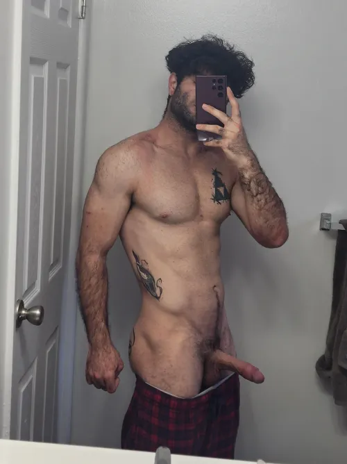 (28) My dick is fun sized; it's fun to take my size 😉