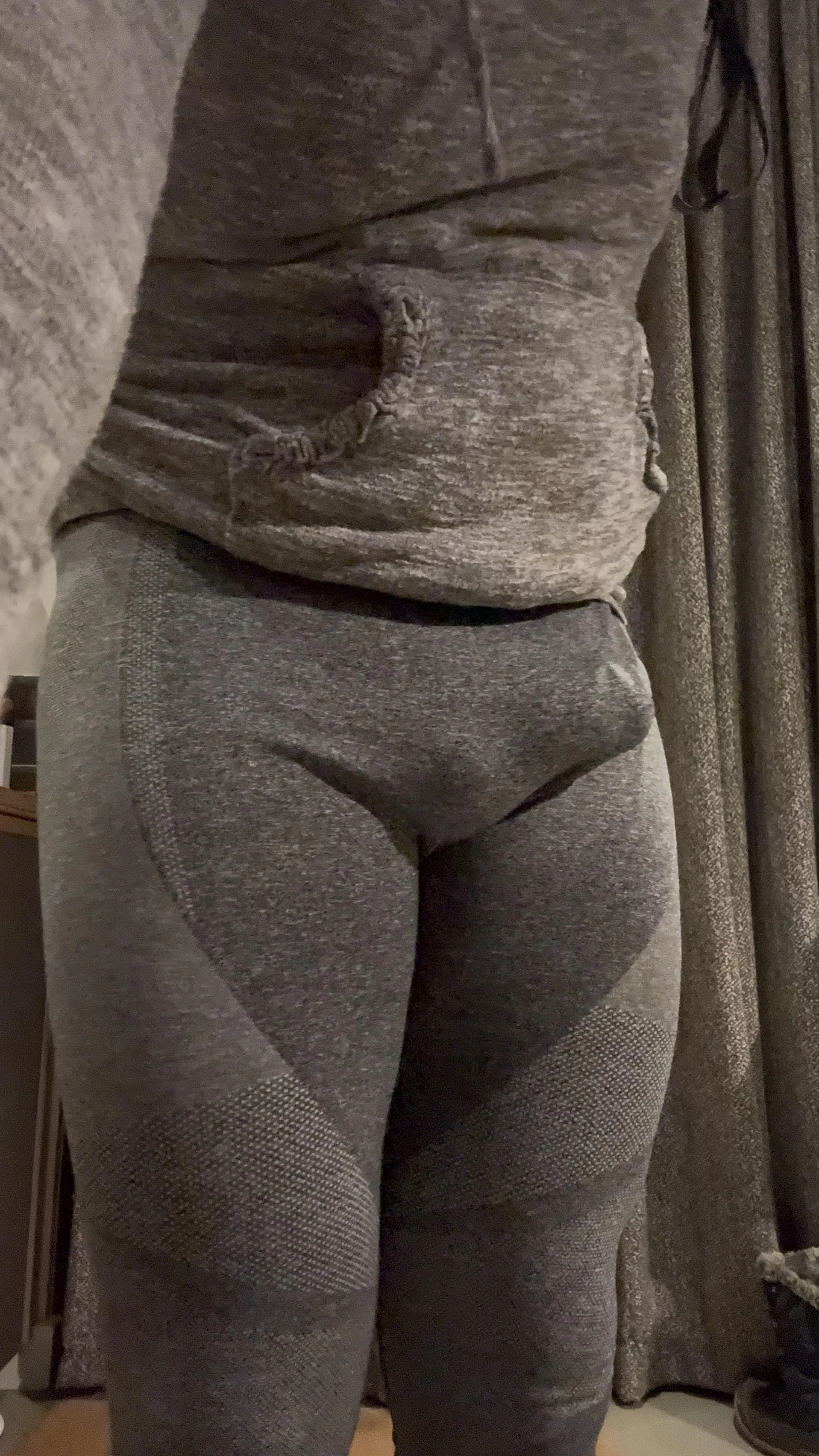 Can you see my lil cut cock?