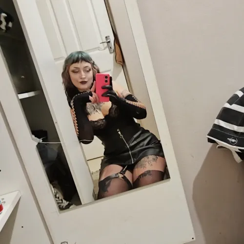 I can make you cum faster than your lady can