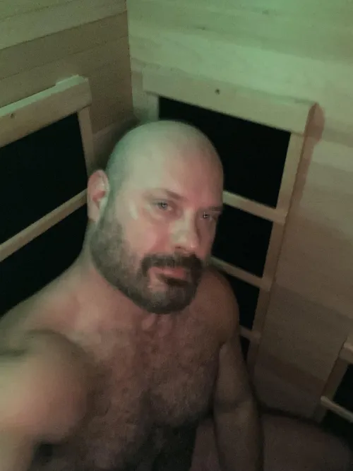 I’m addicted to DBD ❤️‍🔥 playing with other gay/bi gaymers. HMU. PS4 here