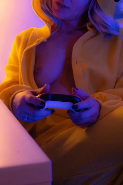 Like playing games? Me too 😈