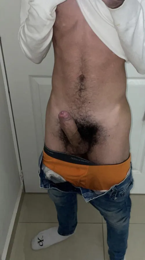 My dick is so hard after a school day 😜 (19y 🇳🇱)