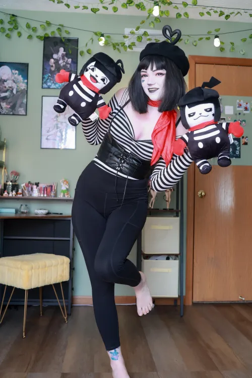 My plushies arrived! I’m so happy <3