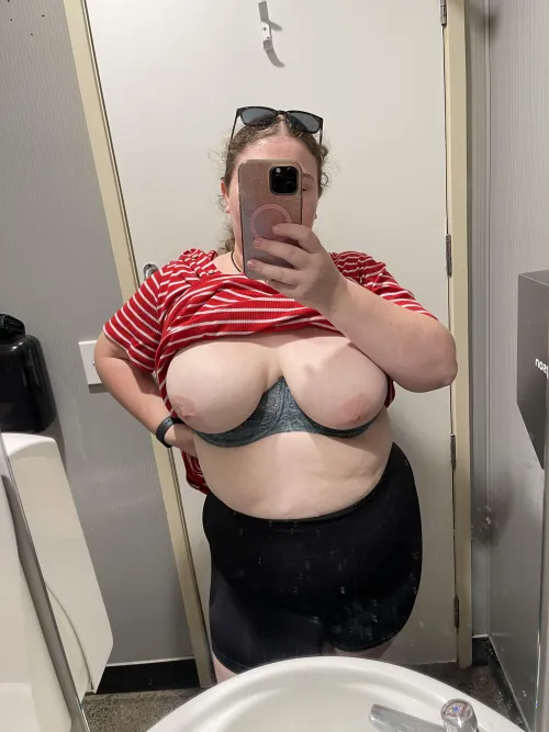 Quick road trip selfie - natural NZ boobs out in a public stall