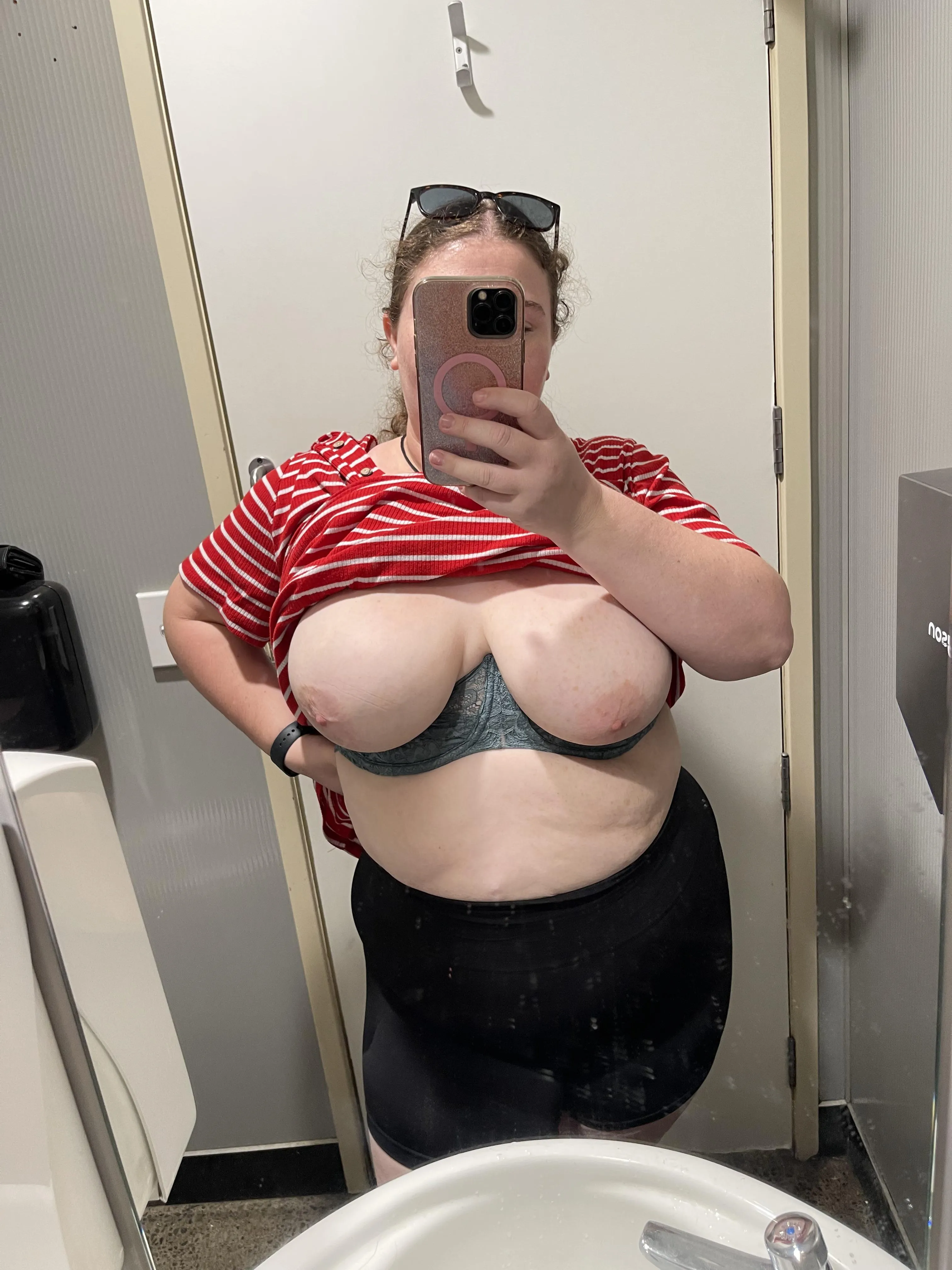 Quick road trip selfie - natural NZ boobs out in a public stall