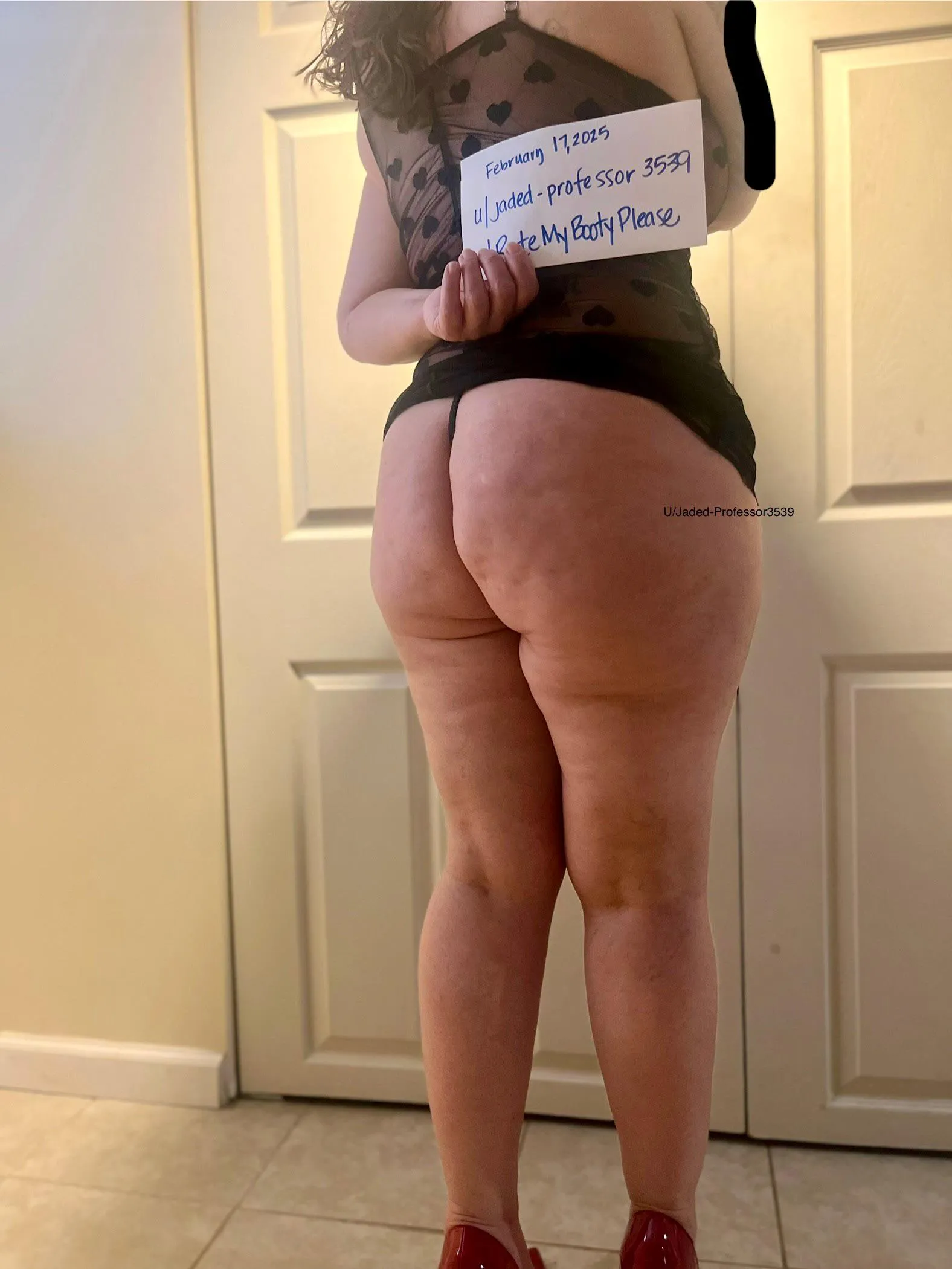 Rate my milf booty
