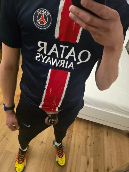 Would you imagine I am locked if you saw me on the street in this outfit ? (Day 53/365)