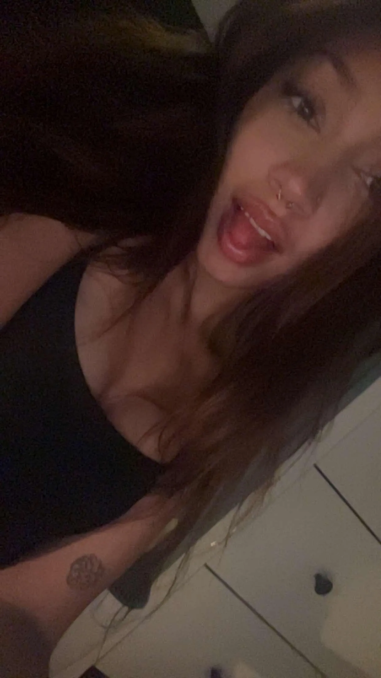 bored college student, come let me bully u into debt 🤭🩷