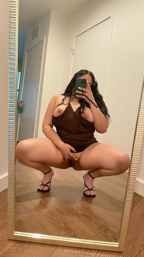 Eat my pussy while I sit on your face