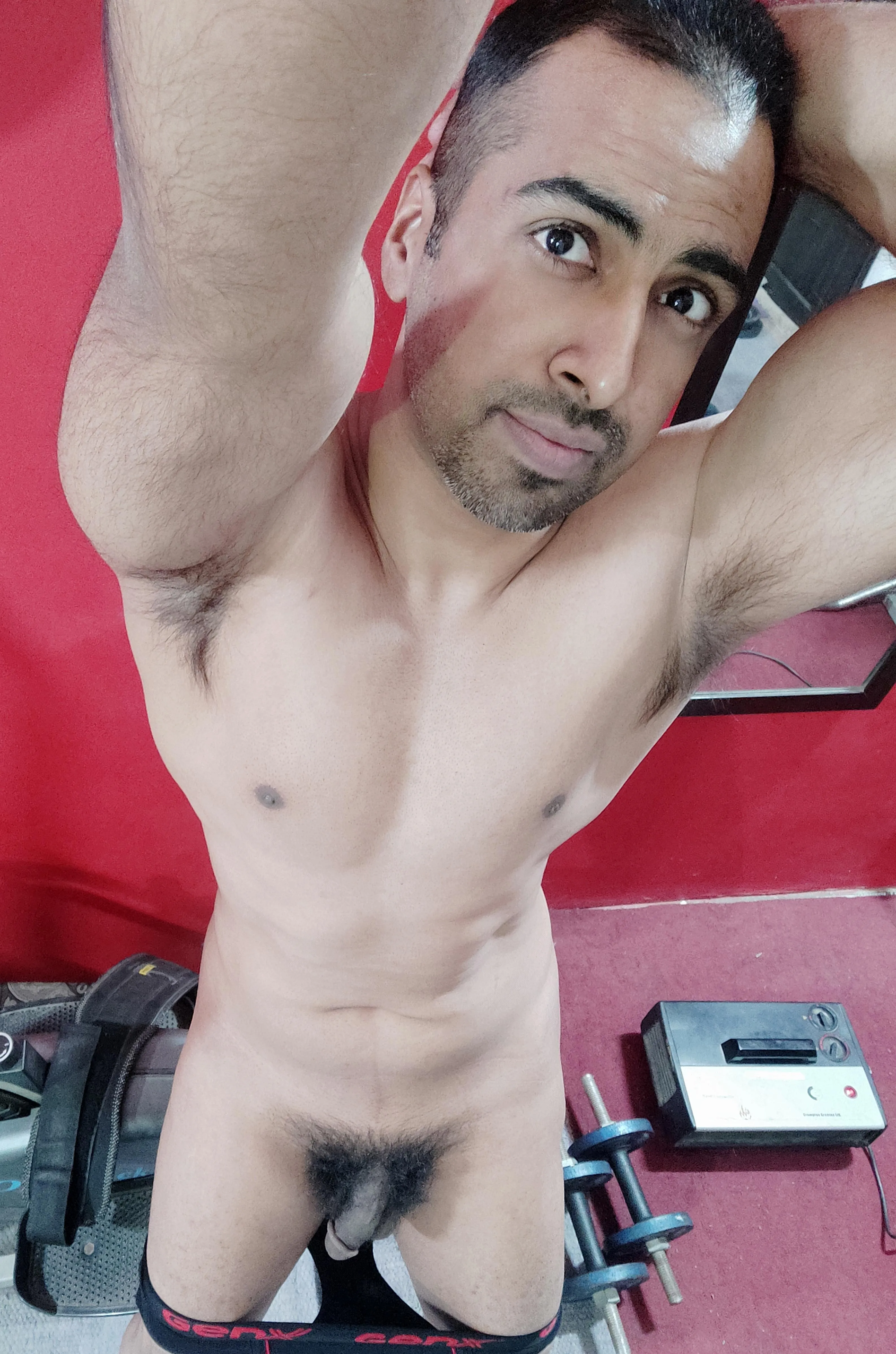 Hairy pubes and pits🫣