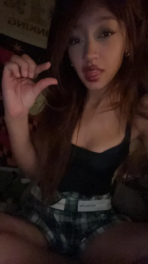 how small and pathetic, how embarrassing for u🤭