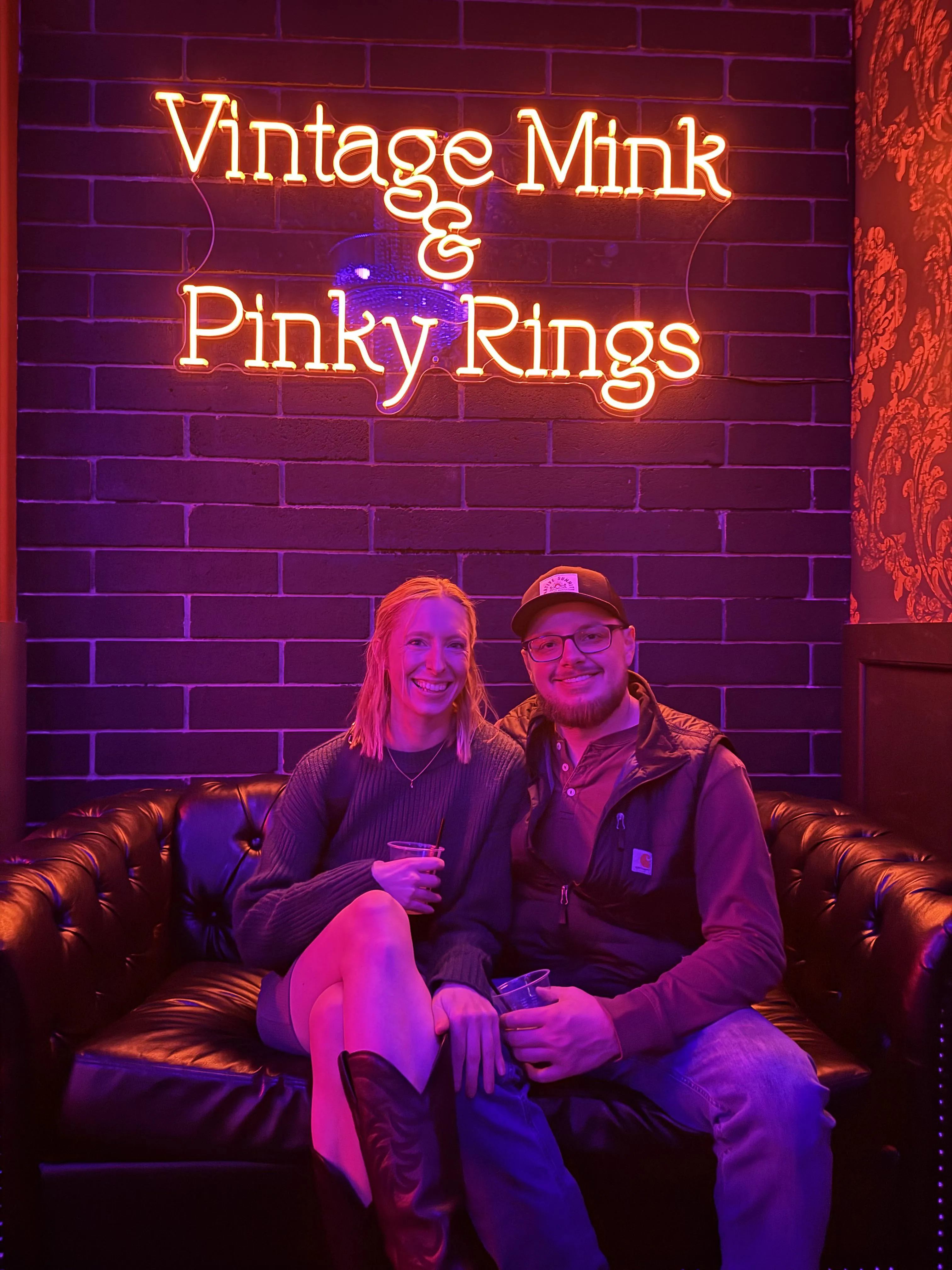 [MF4MF/F] PHX new to LS looking for experiences. No single males. ❤️