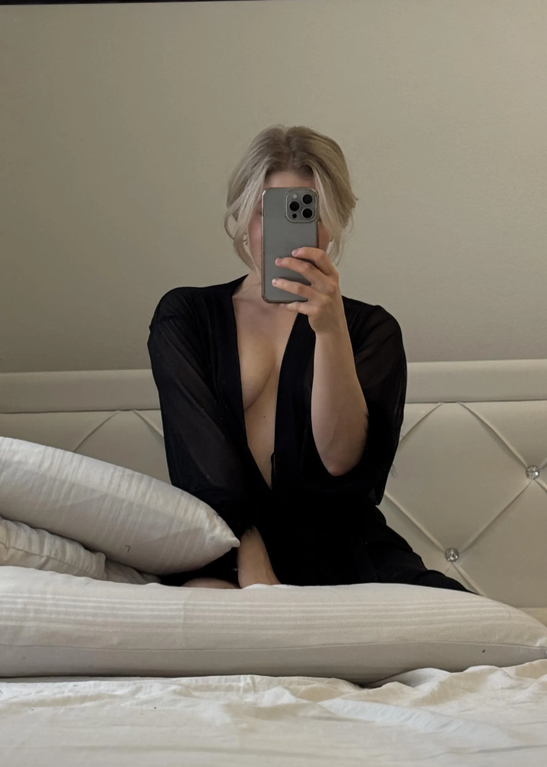 Oon ihan räjähdyskuumalla – olisitko valmis helpottamaan mun oloa 🤤 Mitä suunnitelmia sulla on mulle? 😍💦