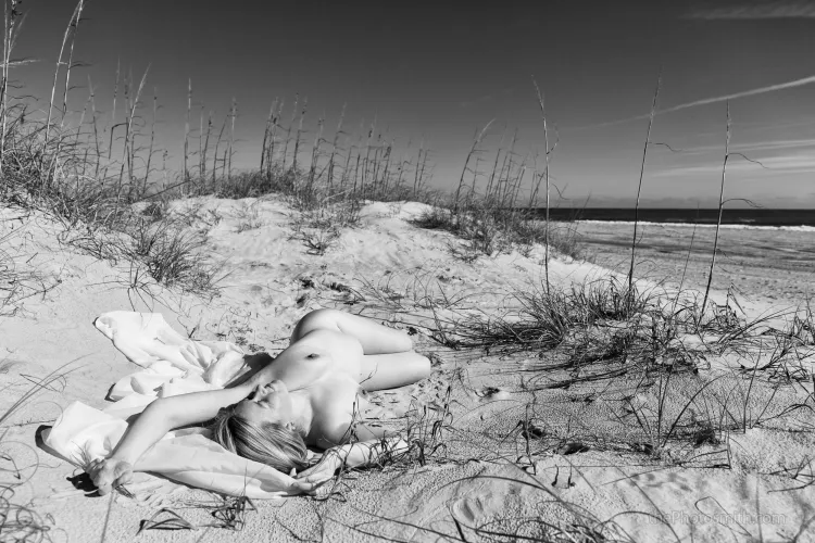 [photographer] a peaceful kind of mumbling | SolveiG photographed at Cape Lookout by The PhotoSmith