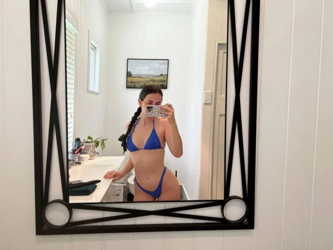tiny f19 in a bikini