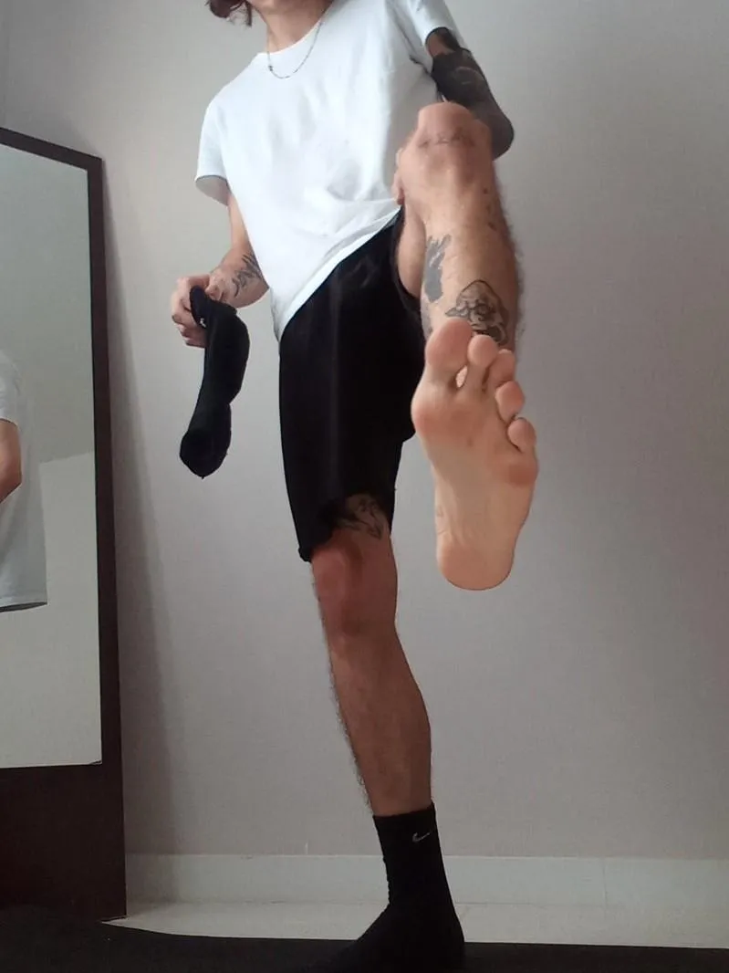 would you lick my sweaty feet after workout?