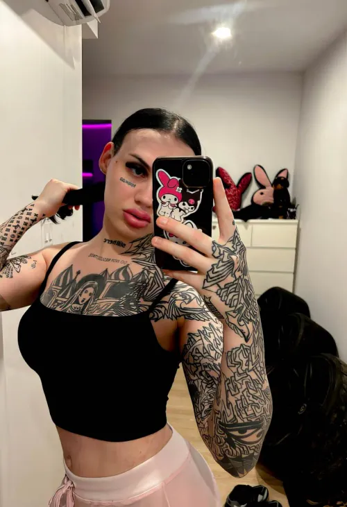 I'm sending nudies to every 