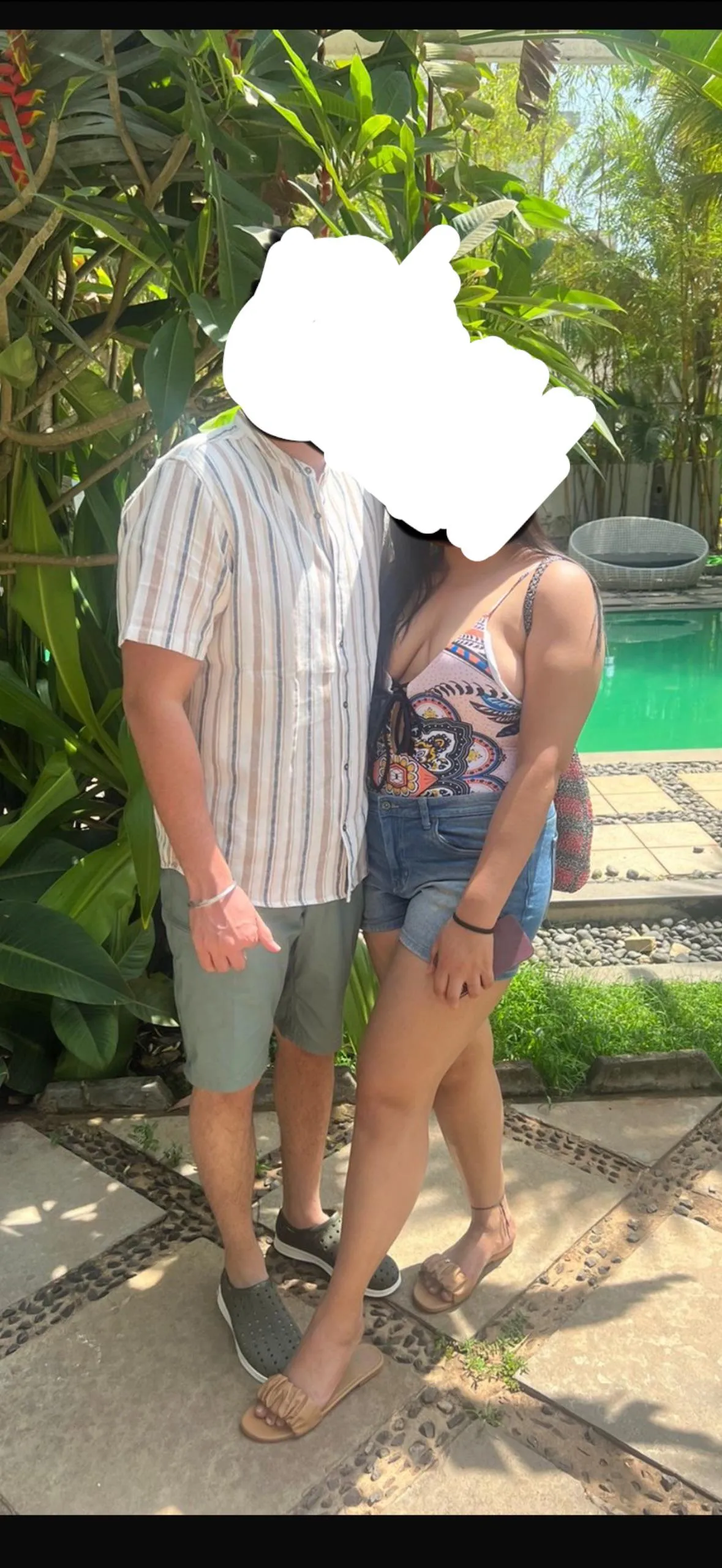 Mid 20s couple looking for like minded couples.