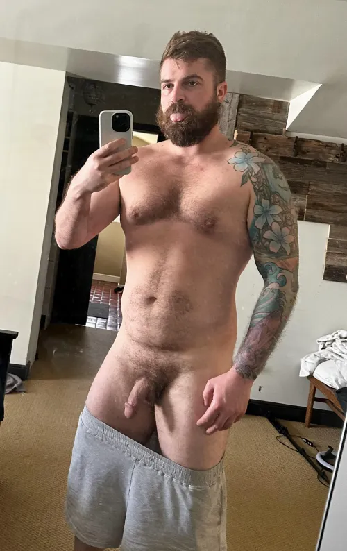 My stomach has been shrinking but my beards been growing, can I still sit with the bears?