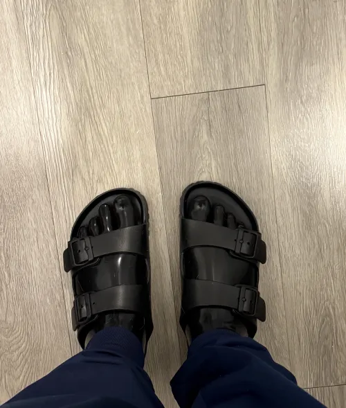 Toe socks with birks