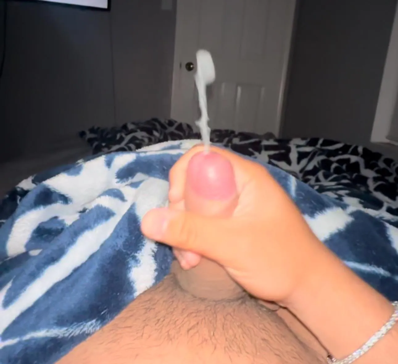 [19] looking to suck east side hmu