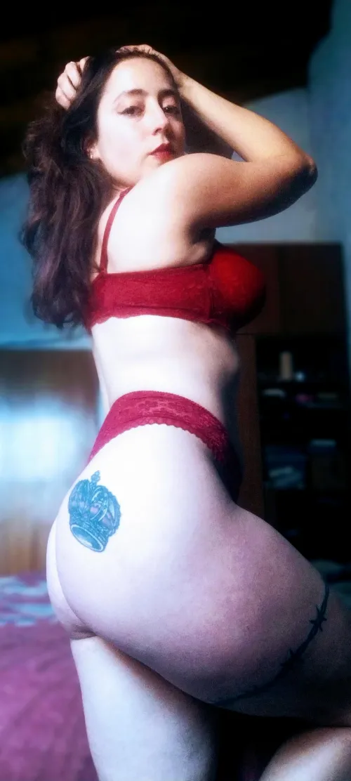 A really pretty young Milf Mommy of 41 years old👑