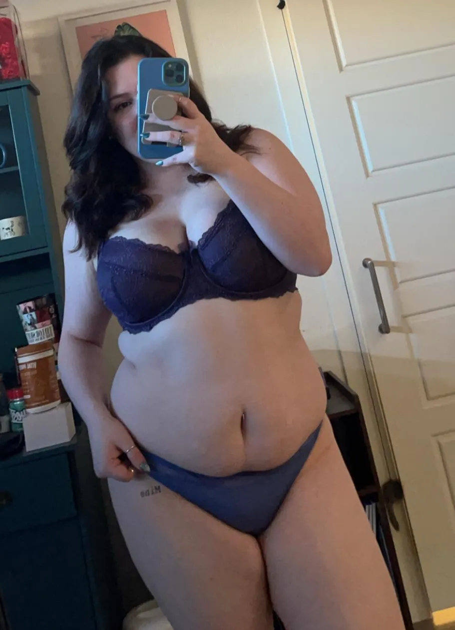 Eyes on me! Good boy, now tell me what you need