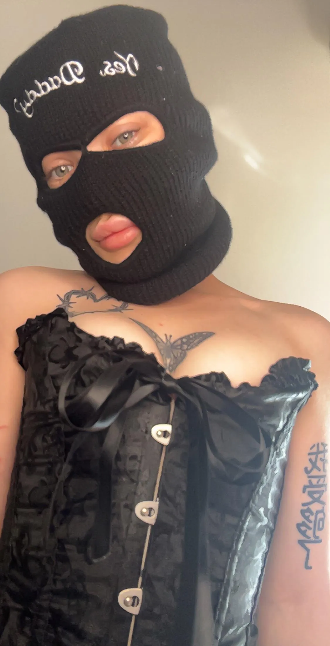 It’s your goddess’s birthday today, now get on your knees.