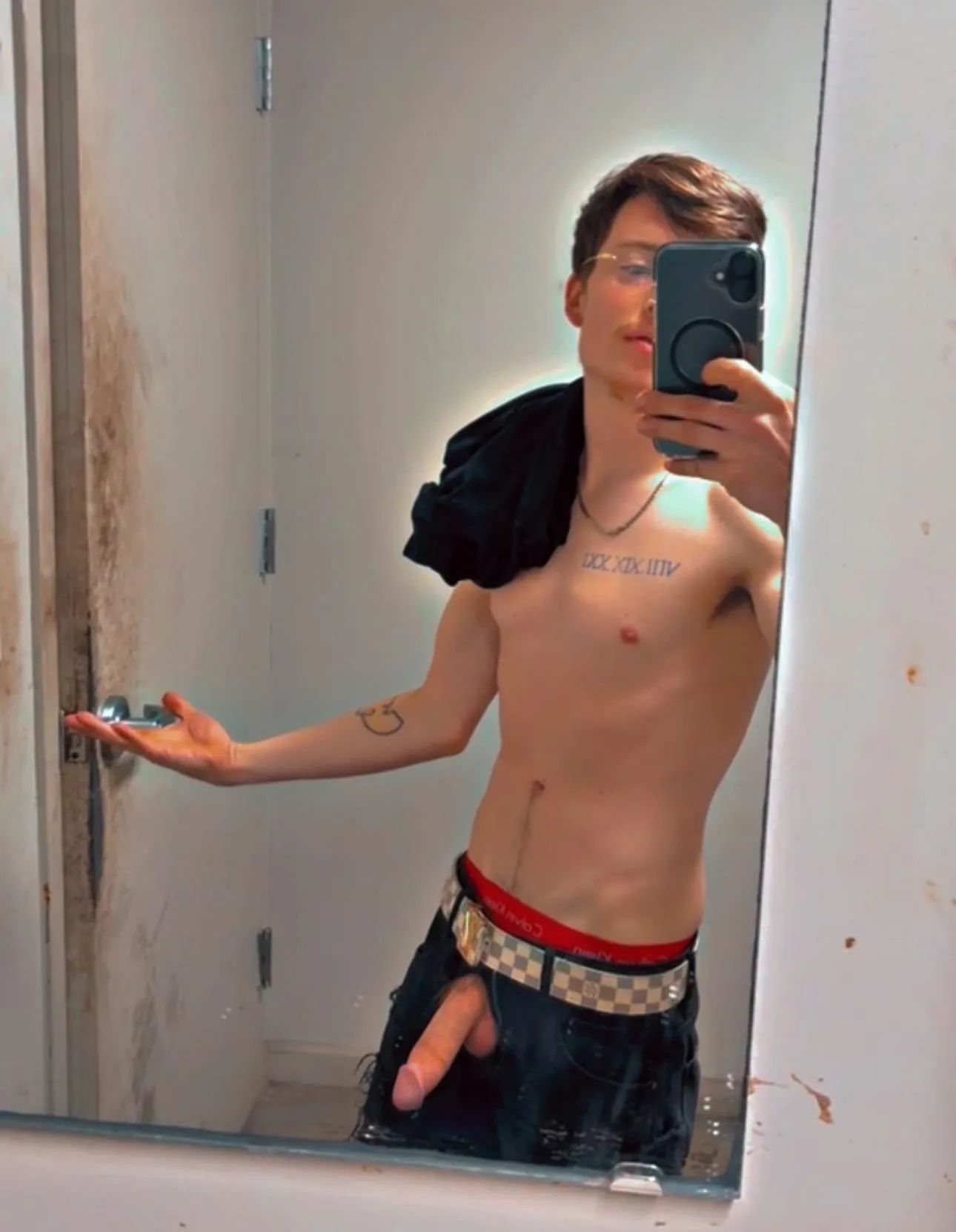 Come suck it real quick while I’m on break