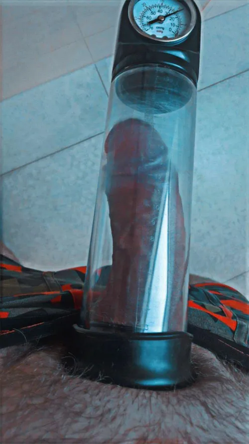 How long you keep your penis in the pump?