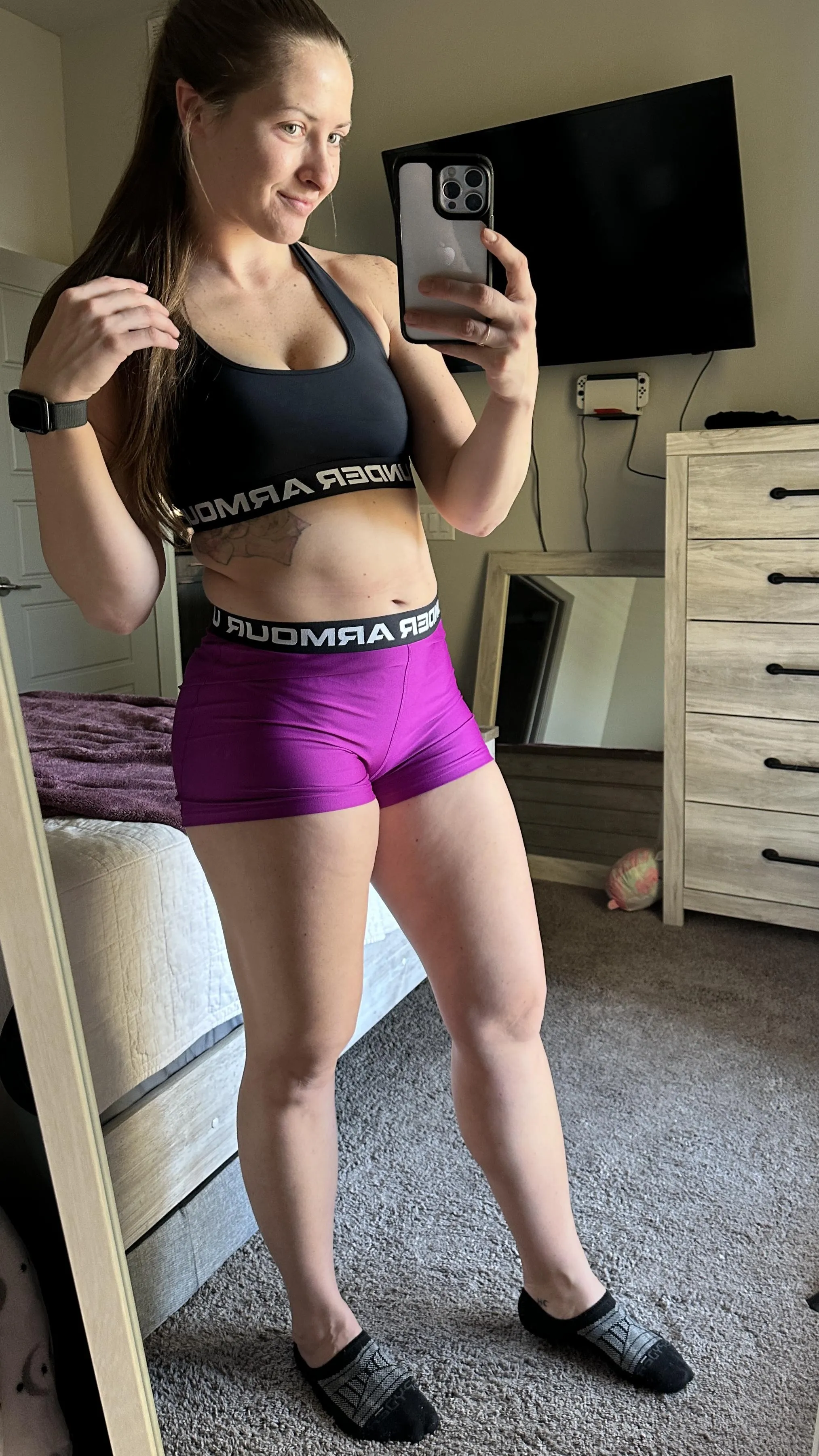 mind sacrificing your face so I can hit my adductors?