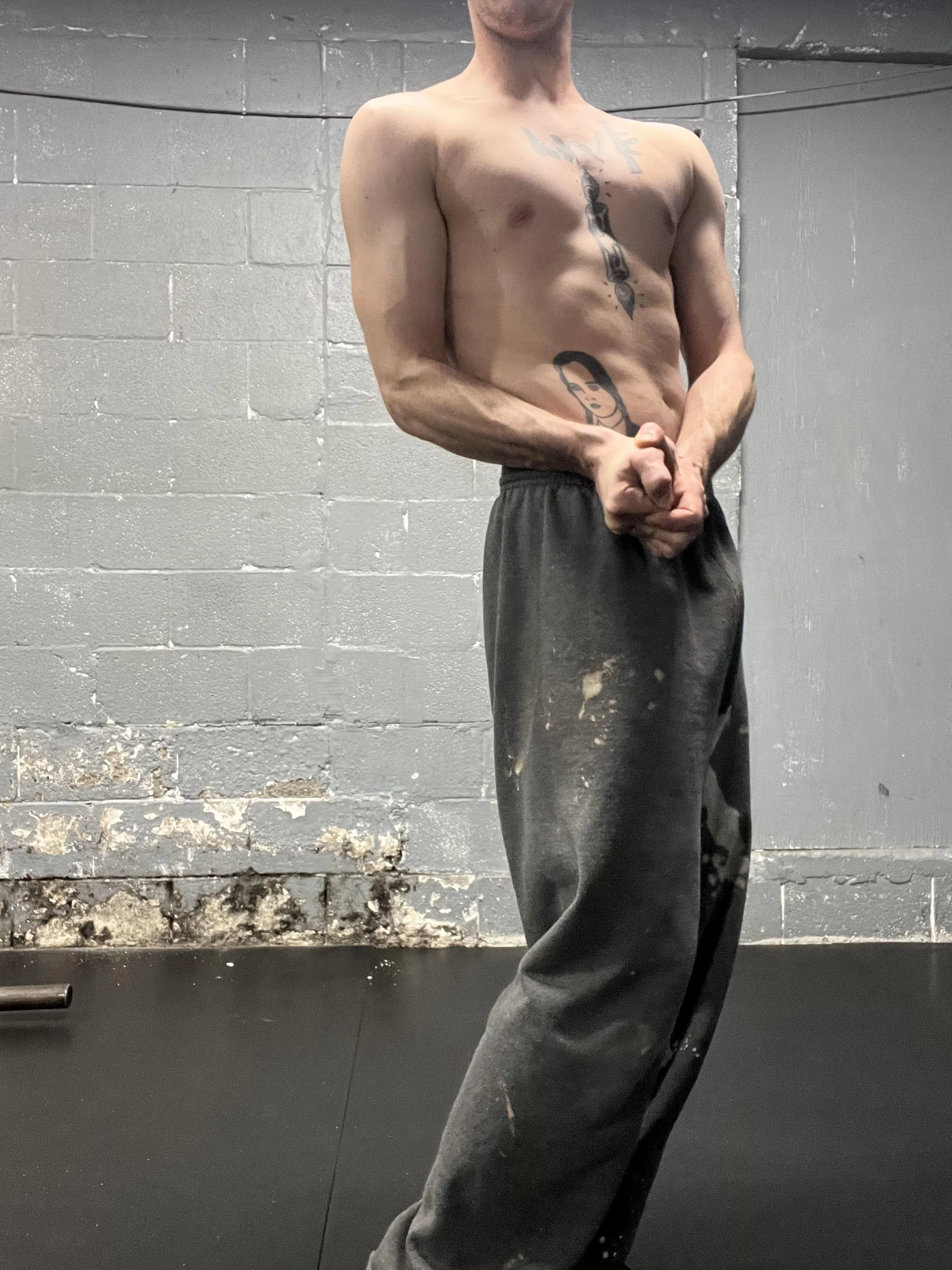 Seeking attractive couple for first bi experience