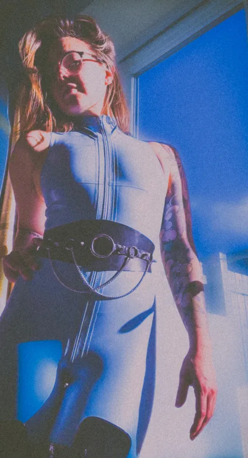 The sky matched my catsuit 🩵