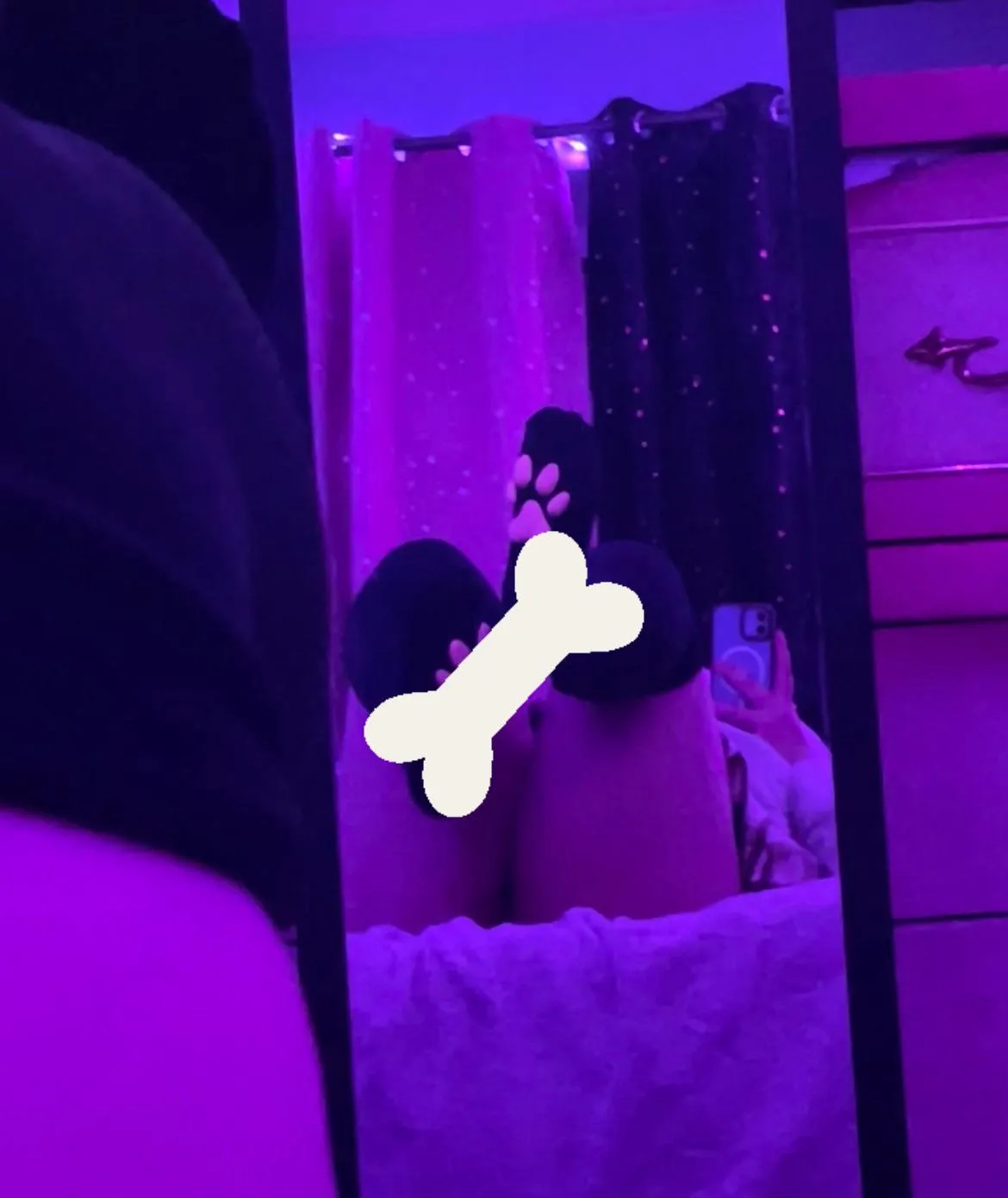 the weed got me feeling silly 🐶🐾🦴