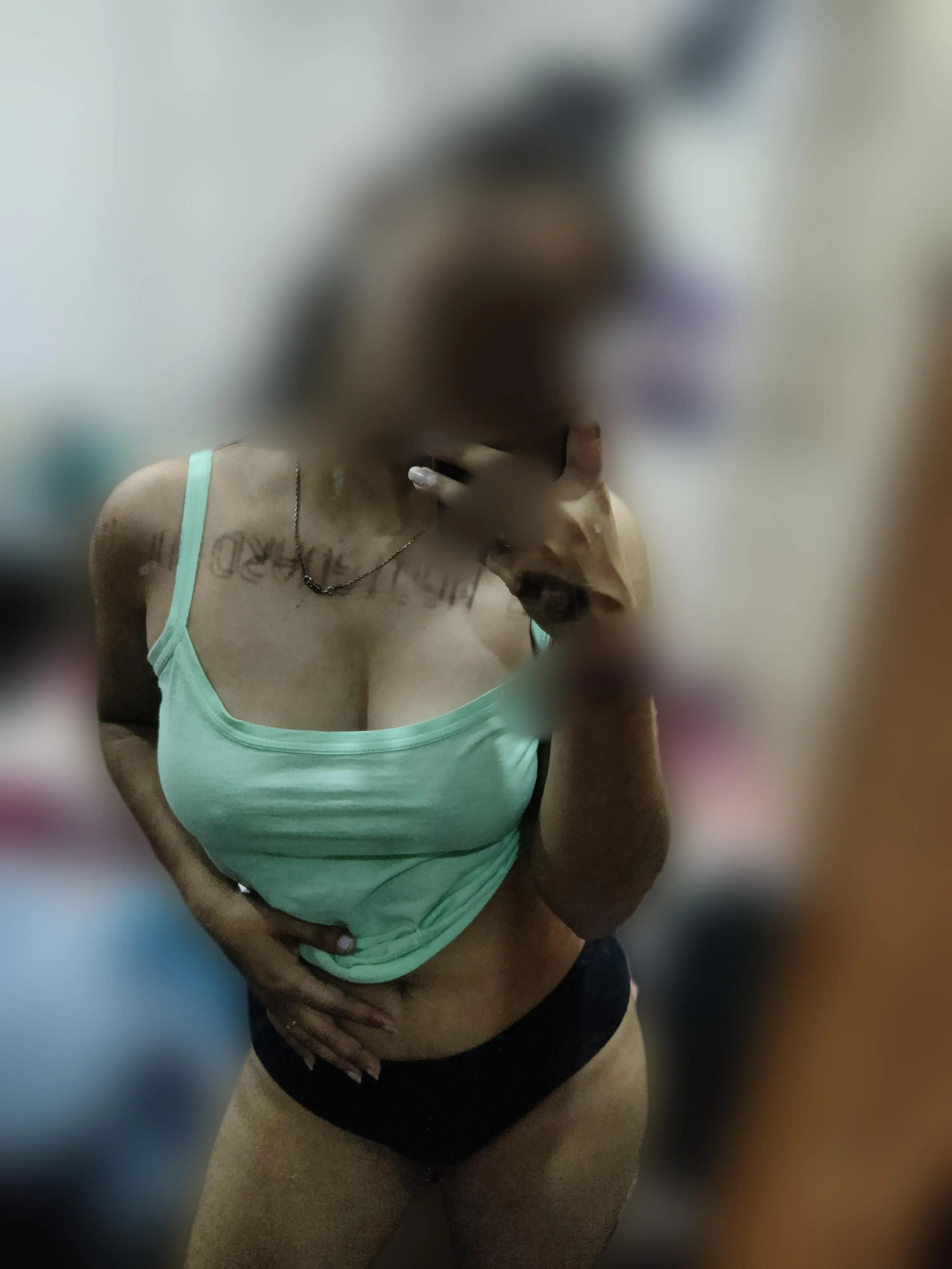 Took delivery from Zomato boy wearing just this.....bet he's jerking in lift right now