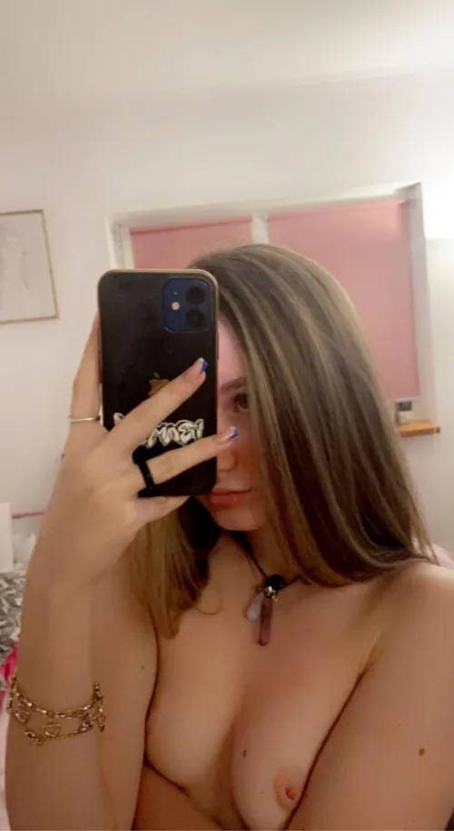 21 i'm horny add my tgm:@arely_2xa