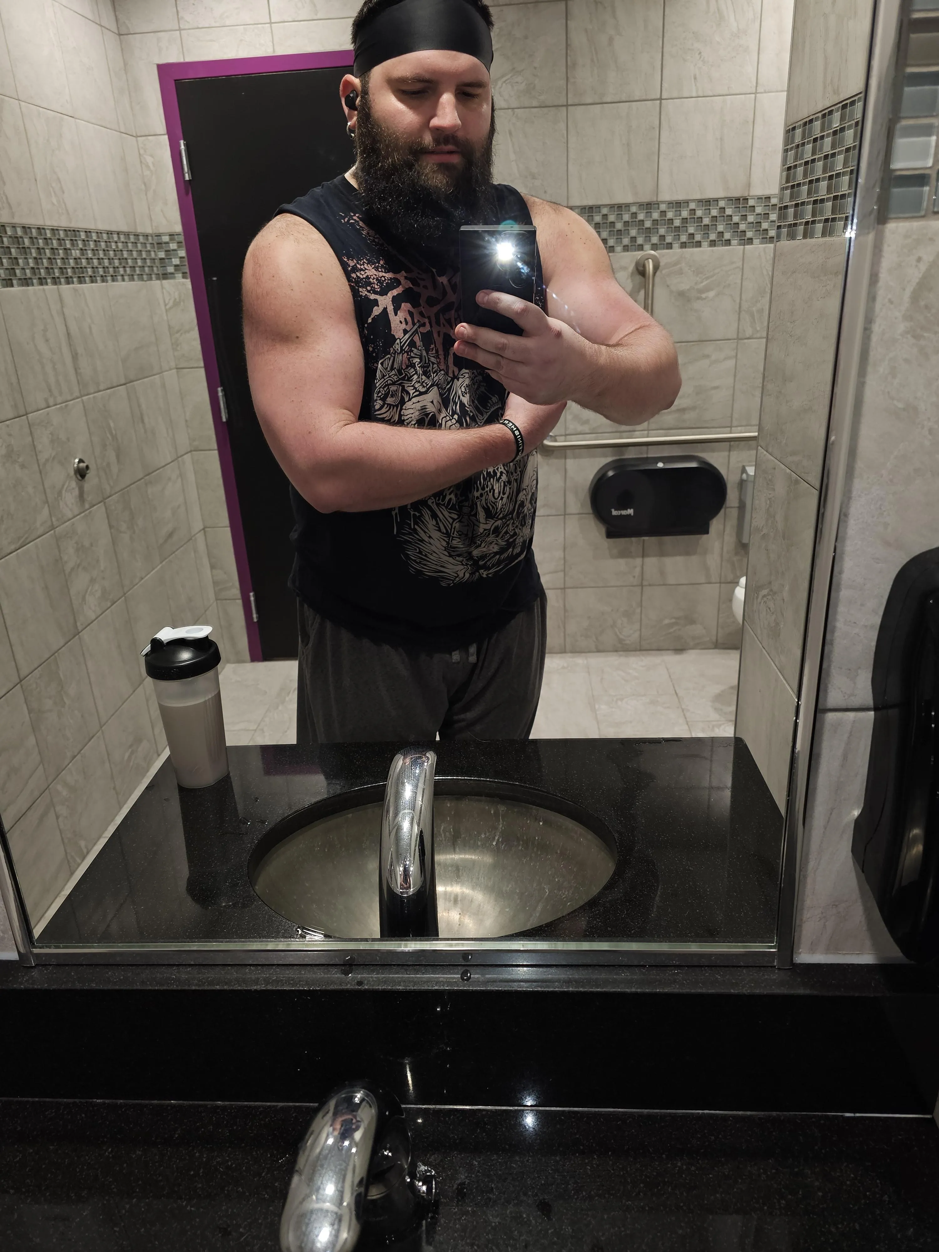 34 m4mf Akron - can I help your wife please you?