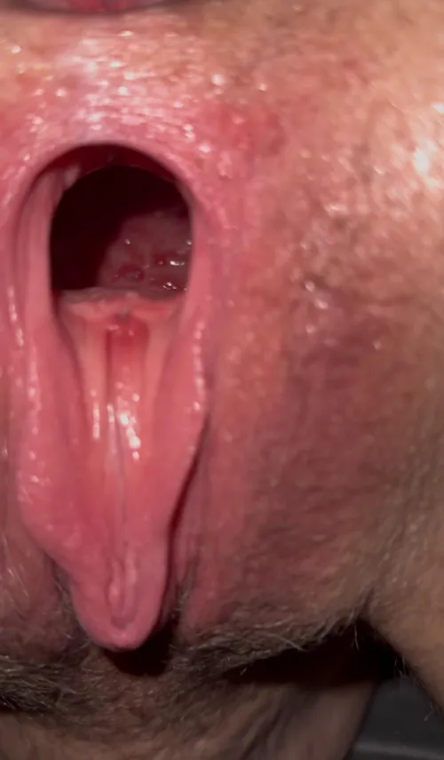 Making her gape bigger