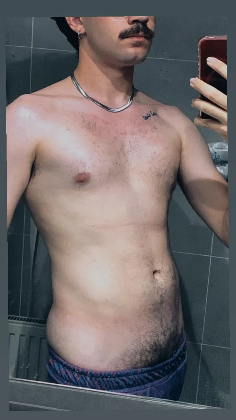 quelqu'une qui veut collaborer pour faire de contenu? 🫣