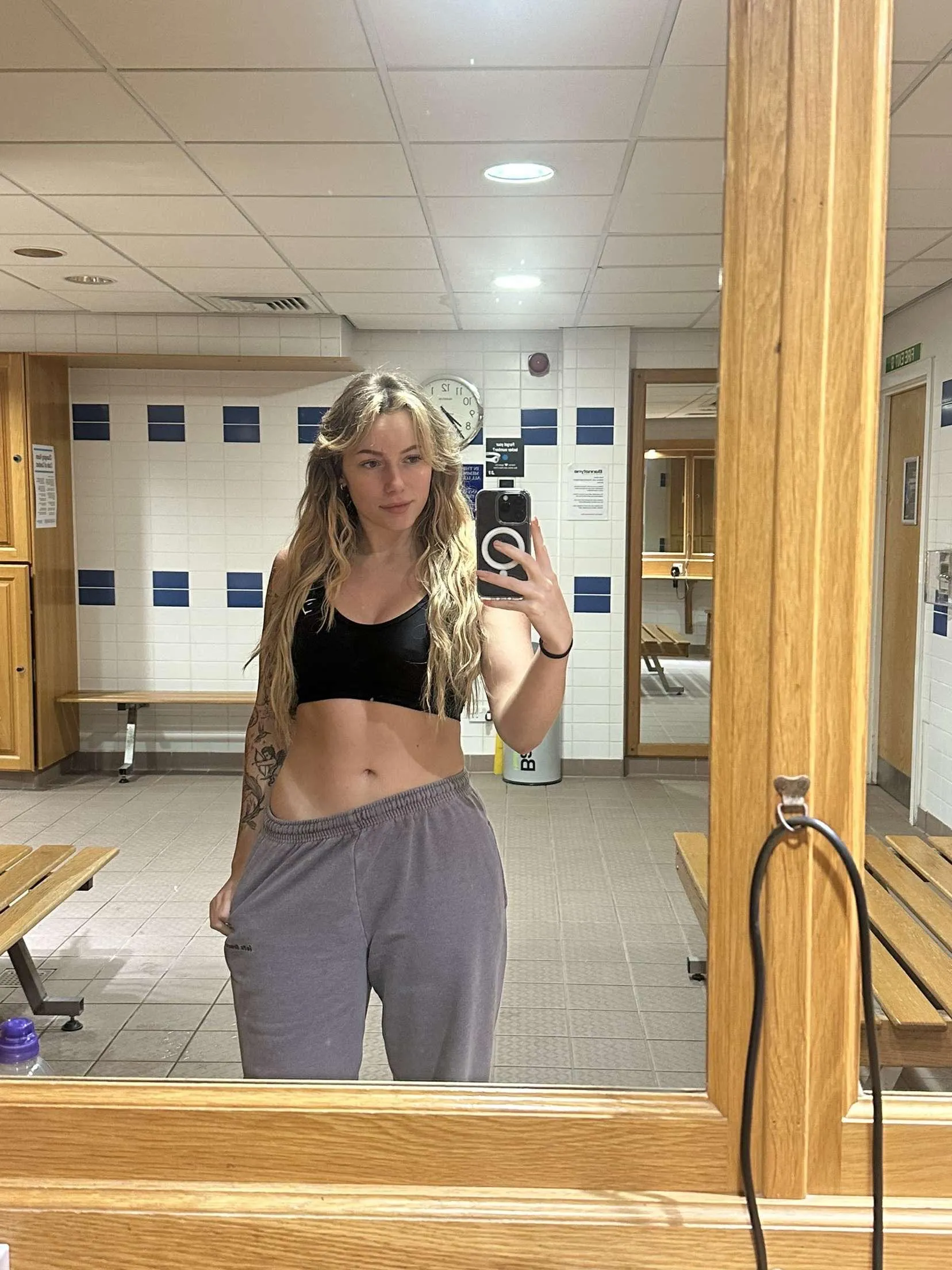 Sweatpants to the gym kind of day!