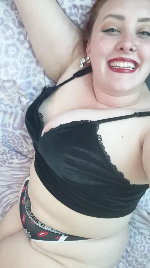 Will you breed my pussy daddy!? 😈