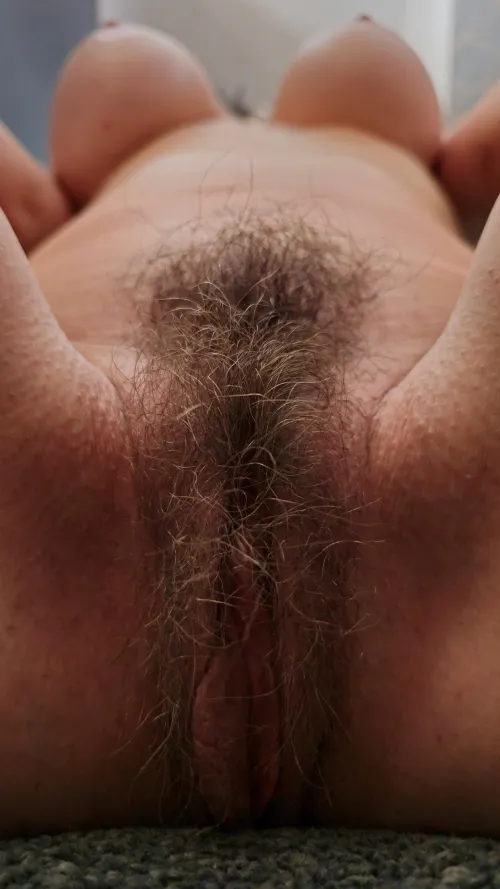 Would you still eat a 44yo moms hairy pussy?