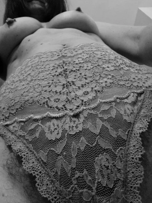 You need not apply if you don't like bush!