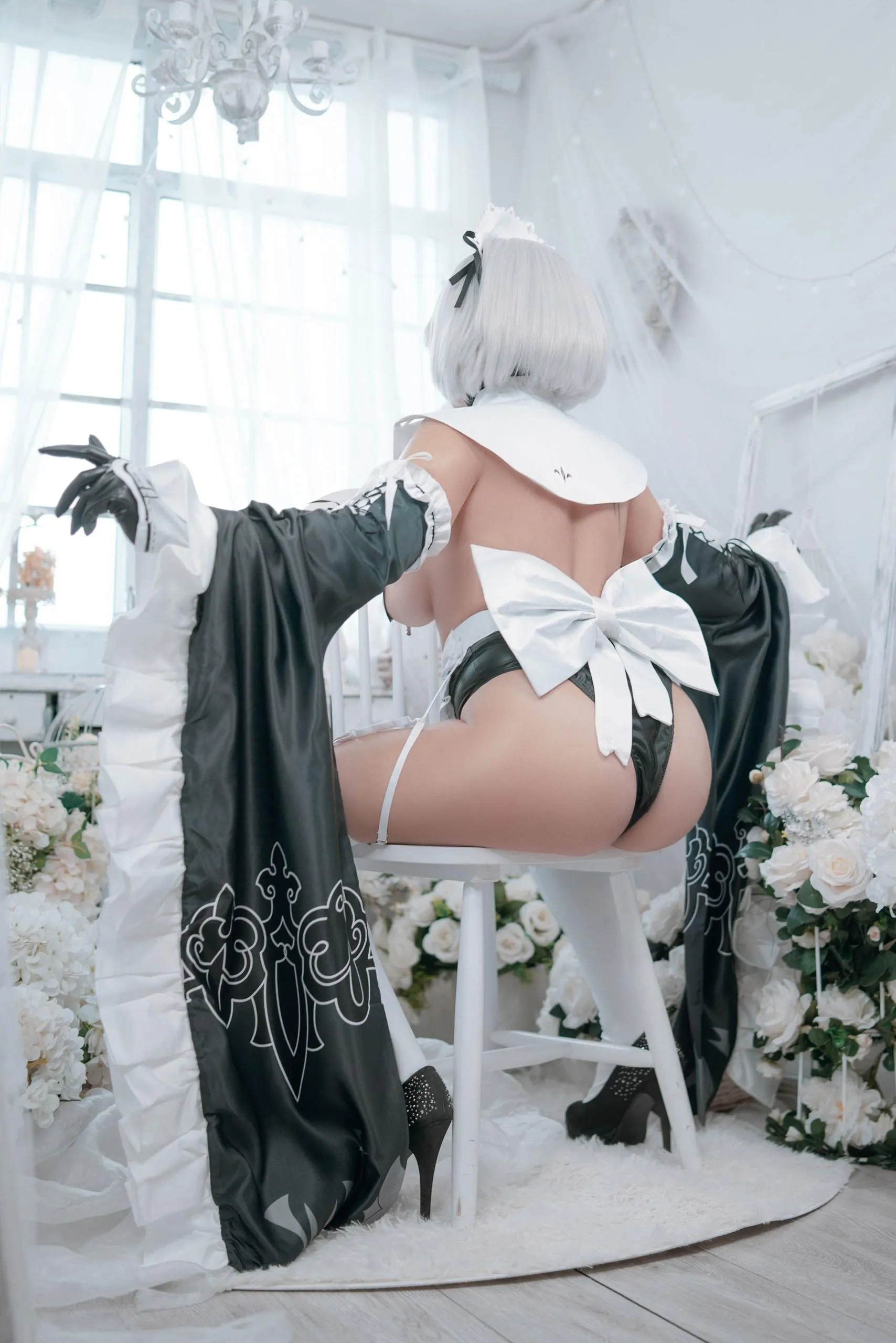 2B Holy Maid cosplay by Yuna Kairi