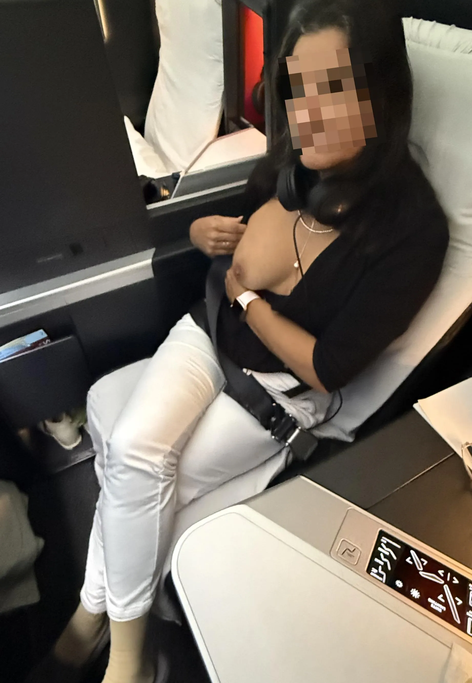 Airplane flash. The flight attendants took really good care of me.