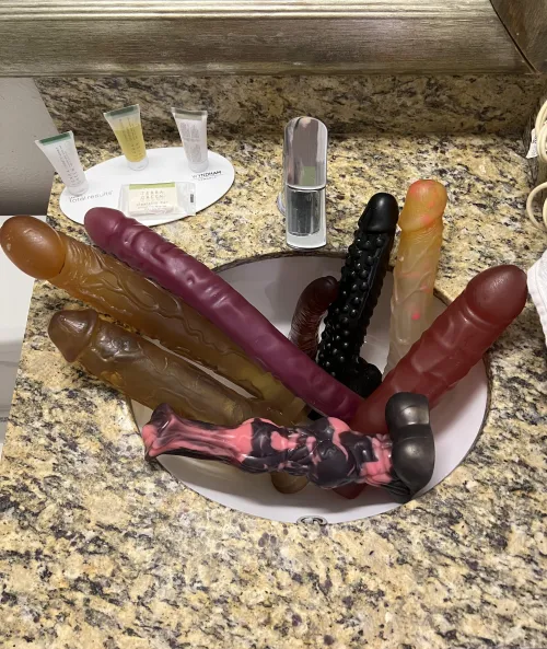 Checked into my hotel & this was waiting for me🤭