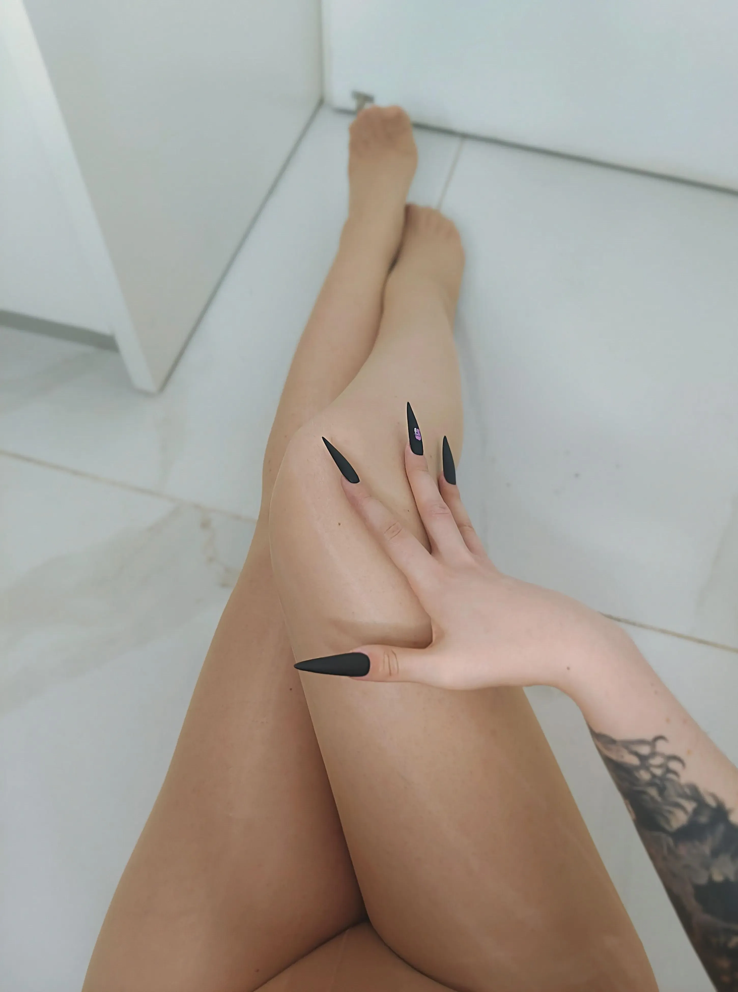 feet rip these tights off me right now